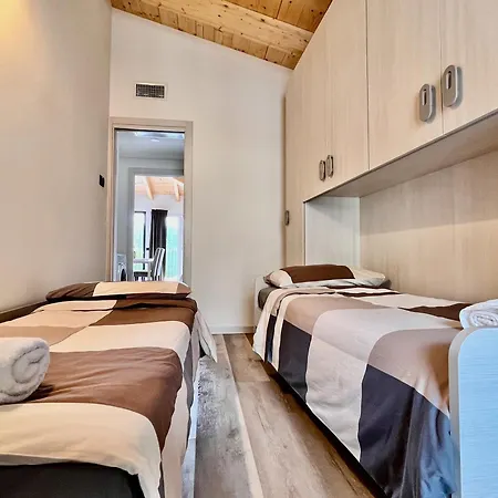 Casa *